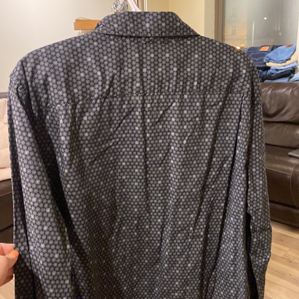 Men’s Gap Slim Fit Button Down Shirt / Size XL / Black with White Dots - Picture 4 of 4